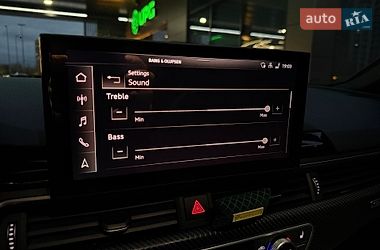 Седан Audi A4 2021 в Києві