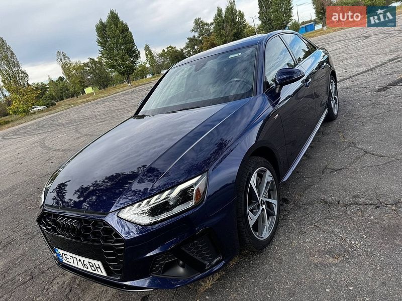 Седан Audi A4 2021 в Каменском