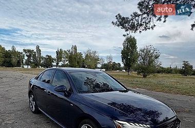 Седан Audi A4 2021 в Каменском