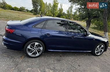 Седан Audi A4 2021 в Каменском
