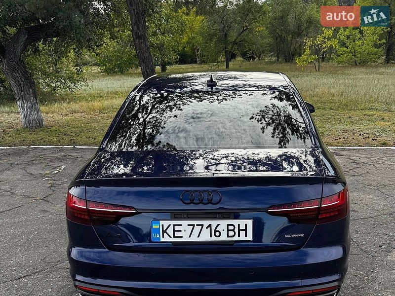 Седан Audi A4 2021 в Каменском