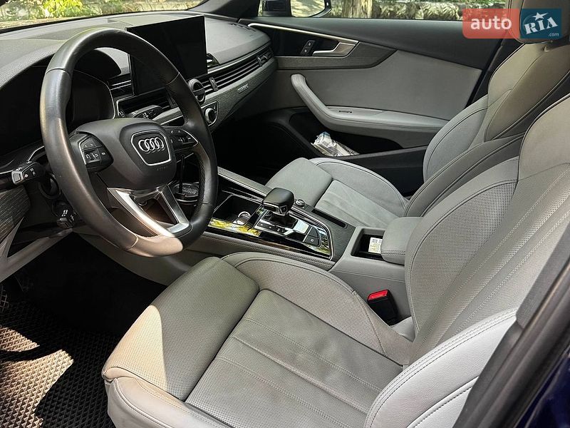 Седан Audi A4 2021 в Каменском