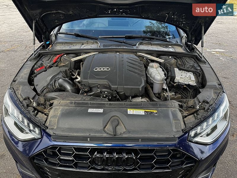 Седан Audi A4 2021 в Каменском