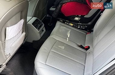 Седан Audi A4 2021 в Каменском