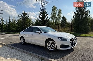Седан Audi A4 2020 в Киеве