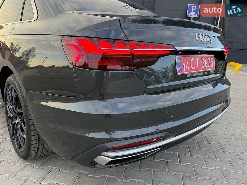 Седан Audi A4 2020 в Львові
