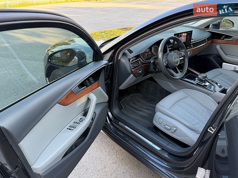 Седан Audi A4 2020 в Львові