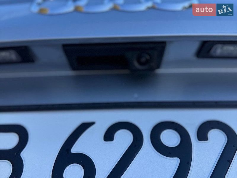 Седан Audi A4 2016 в Виннице