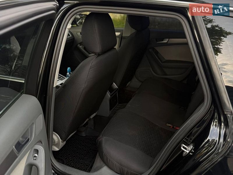 Універсал Audi A4 2012 в Дніпрі
