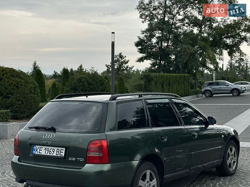 Універсал Audi A4 2000 в Дніпрі