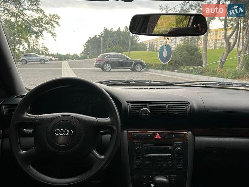 Універсал Audi A4 2000 в Дніпрі