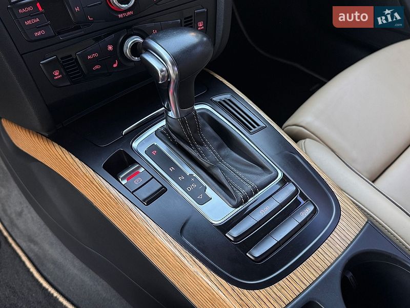 Седан Audi A4 2012 в Вінниці
