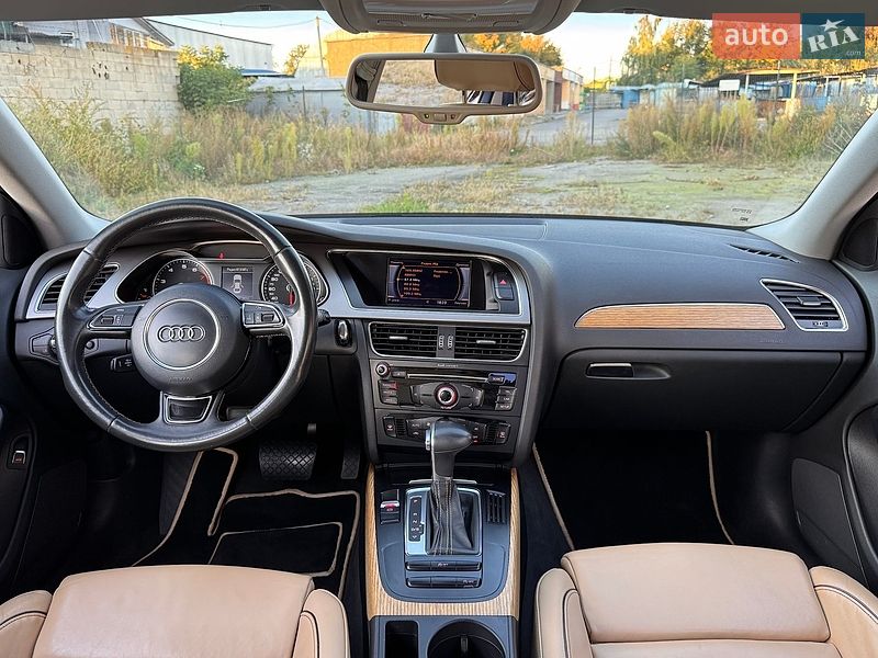 Седан Audi A4 2012 в Вінниці