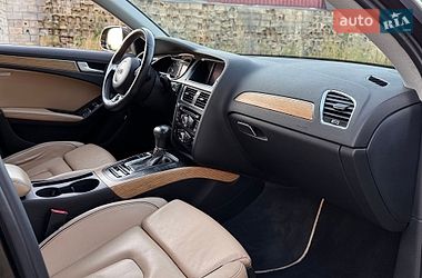 Седан Audi A4 2012 в Вінниці