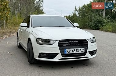 Седан Audi A4 2013 в Запорожье