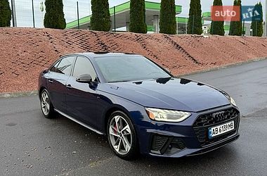 Седан Audi A4 2021 в Виннице