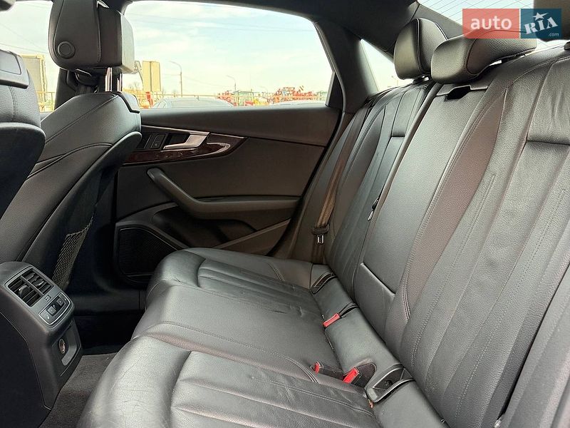 Седан Audi A4 2016 в Виннице