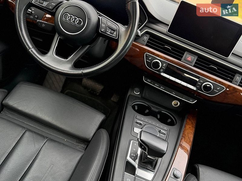 Седан Audi A4 2016 в Виннице