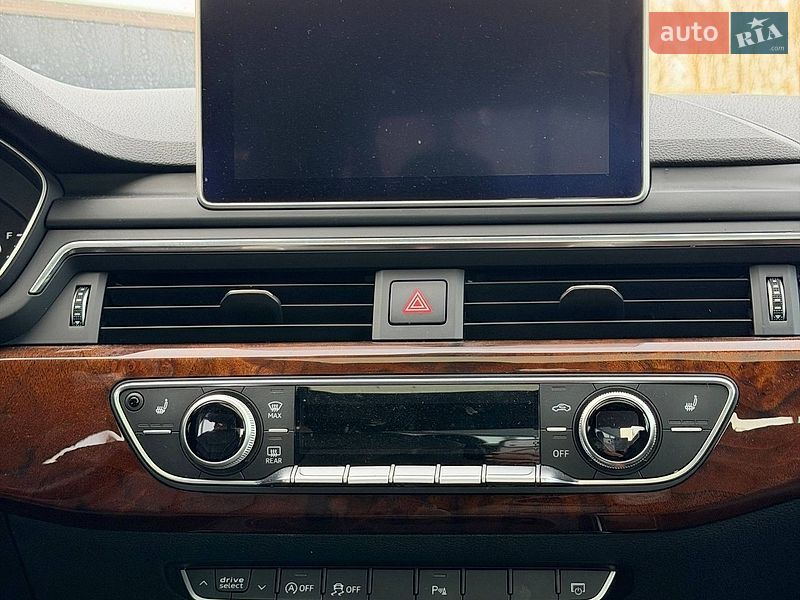 Седан Audi A4 2016 в Виннице