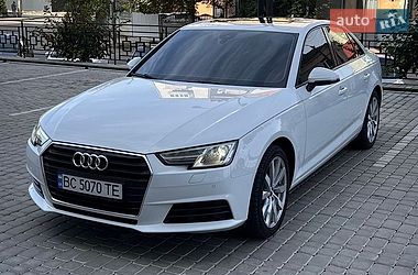 Седан Audi A4 2016 в Ивано-Франковске