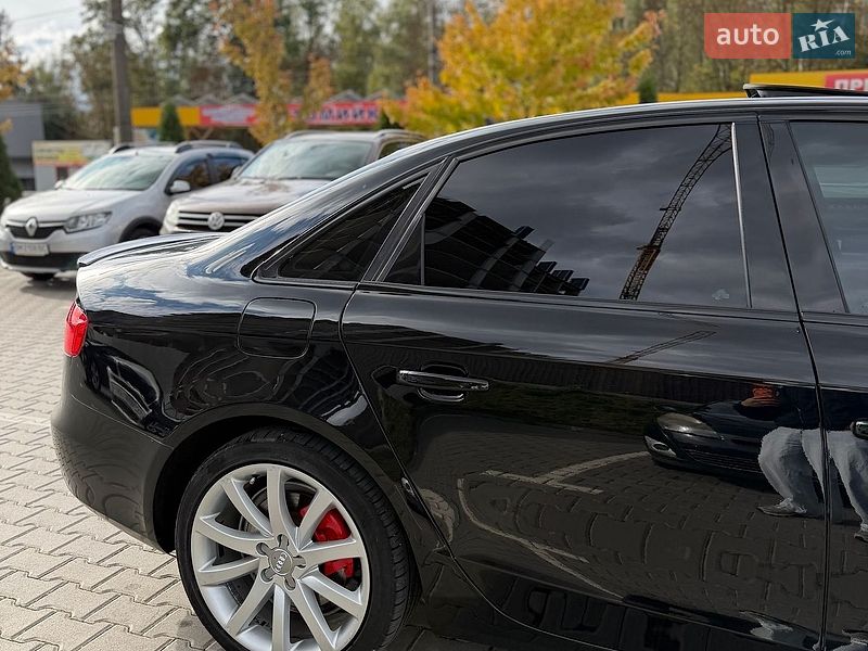 Седан Audi A4 2013 в Тернополі