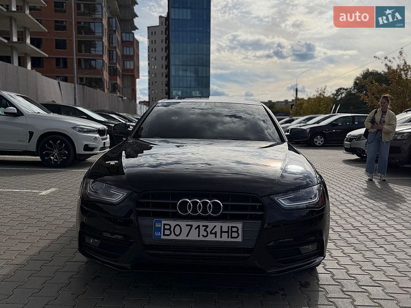 Седан Audi A4 2013 в Тернополі