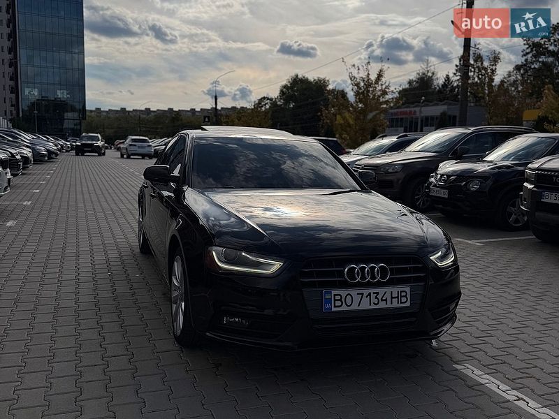 Седан Audi A4 2013 в Тернополі