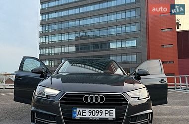 Седан Audi A4 2016 в Дніпрі