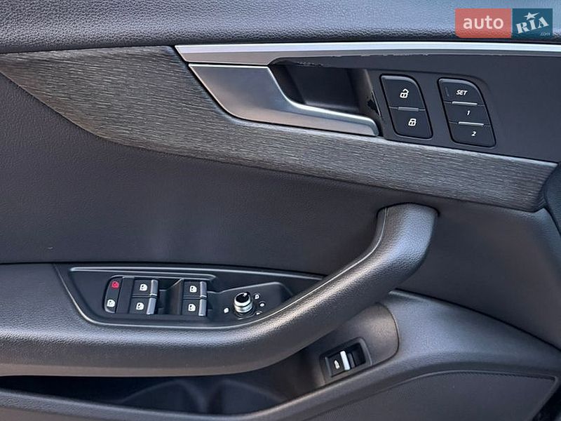 Седан Audi A4 2016 в Дніпрі