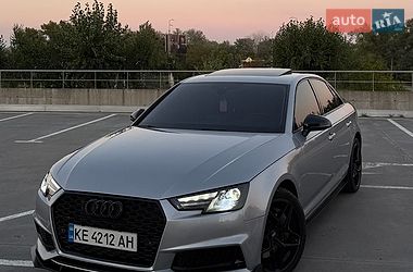 Седан Audi A4 2015 в Києві
