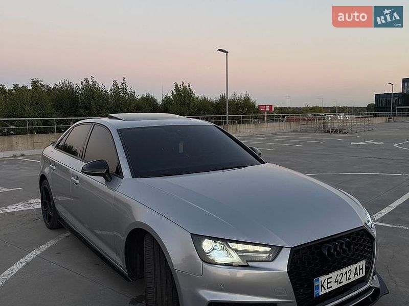 Седан Audi A4 2015 в Києві