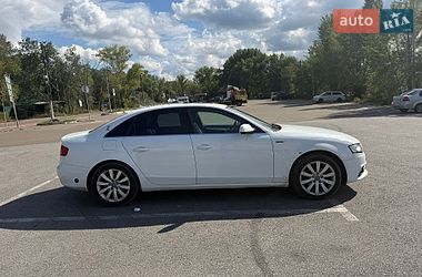 Седан Audi A4 2011 в Києві