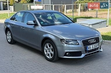 Седан Audi A4 2008 в Староконстантинове