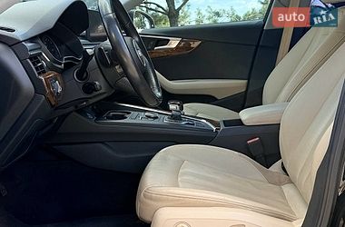 Седан Audi A4 2015 в Львове
