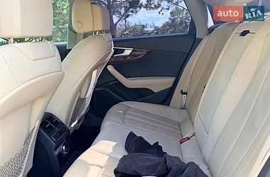 Седан Audi A4 2015 в Львове