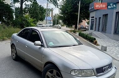 Седан Audi A4 2000 в Знаменке