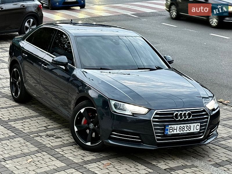 Седан Audi A4 2016 в Одессе