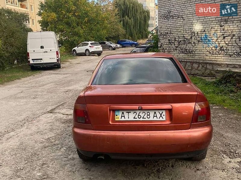 Седан Audi A4 1995 в Івано-Франківську фото Седан Audi A4 1995 в Івано-Франківську