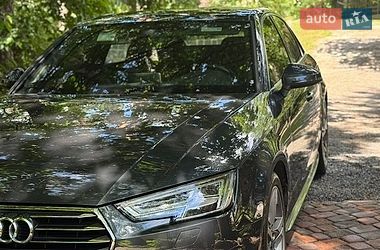 Седан Audi A4 2016 в Буче