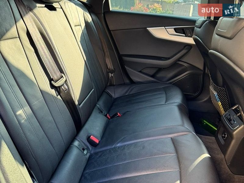 Седан Audi A4 2016 в Буче