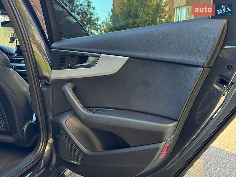 Седан Audi A4 2016 в Буче