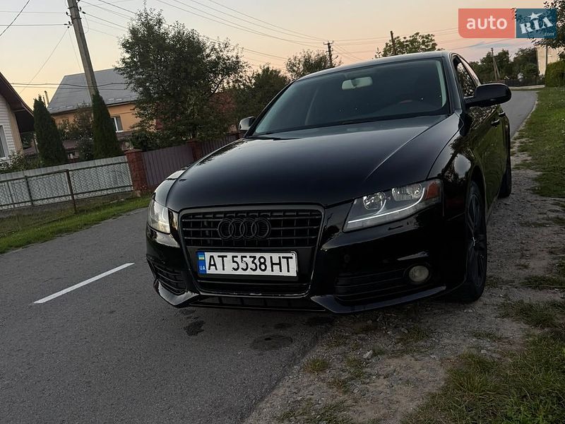 Седан Audi A4 2010 в Турці