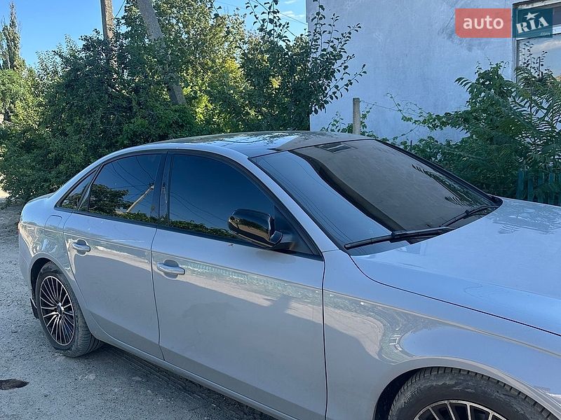 Седан Audi A4 2011 в Белгороде-Днестровском