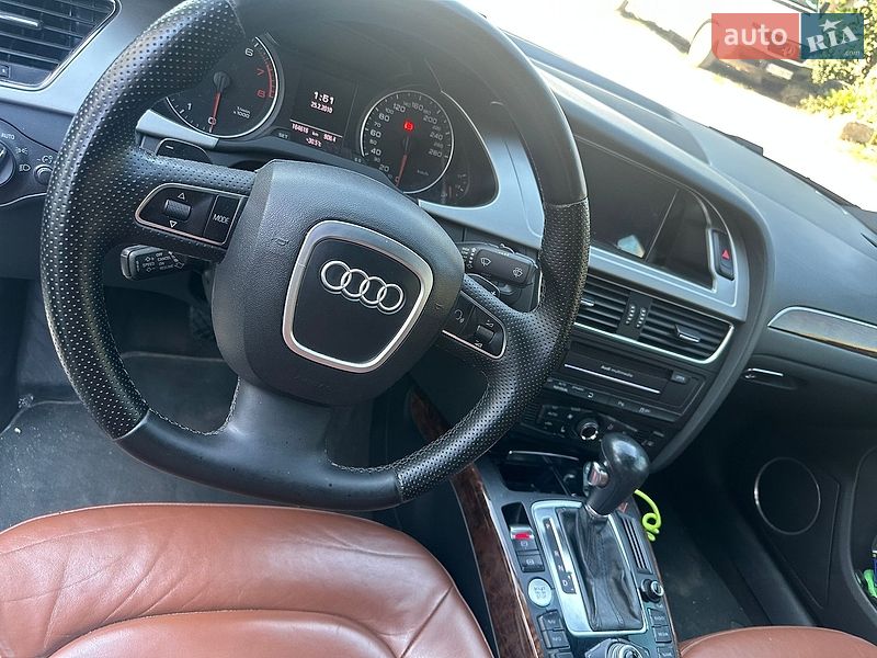 Седан Audi A4 2011 в Белгороде-Днестровском