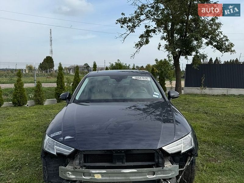 Седан Audi A4 2016 в Львові