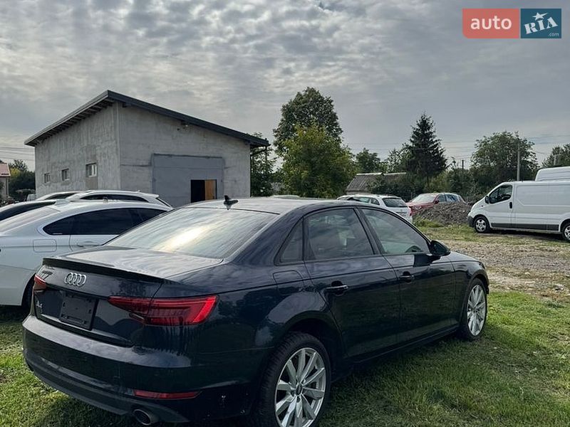 Седан Audi A4 2016 в Львові