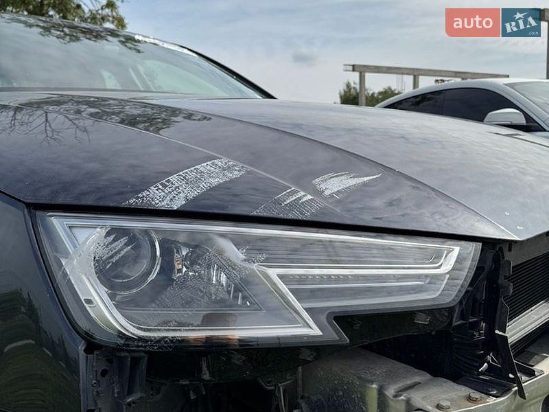 Седан Audi A4 2016 в Львові
