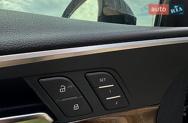 Седан Audi A4 2016 в Львові