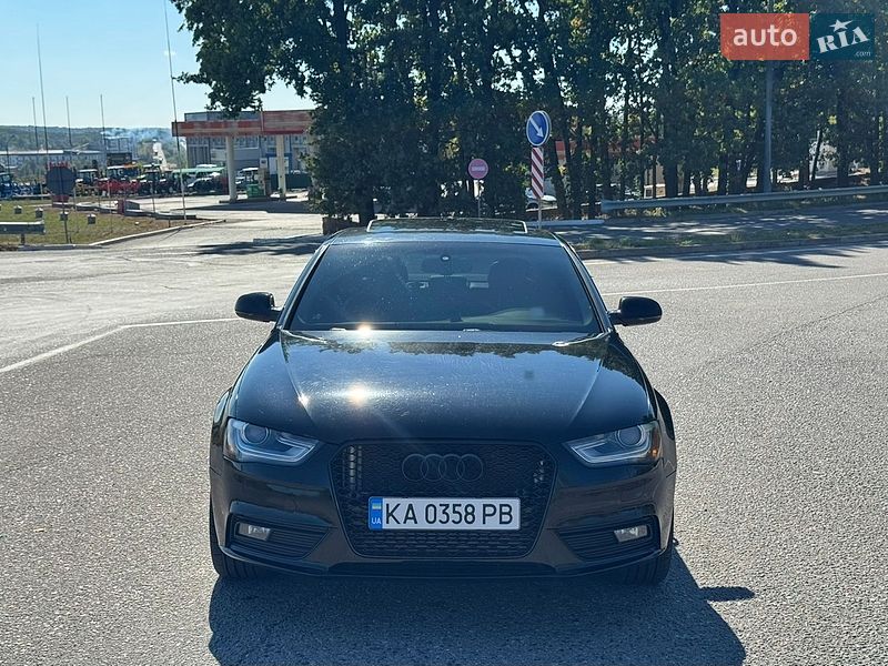 Седан Audi A4 2012 в Умані