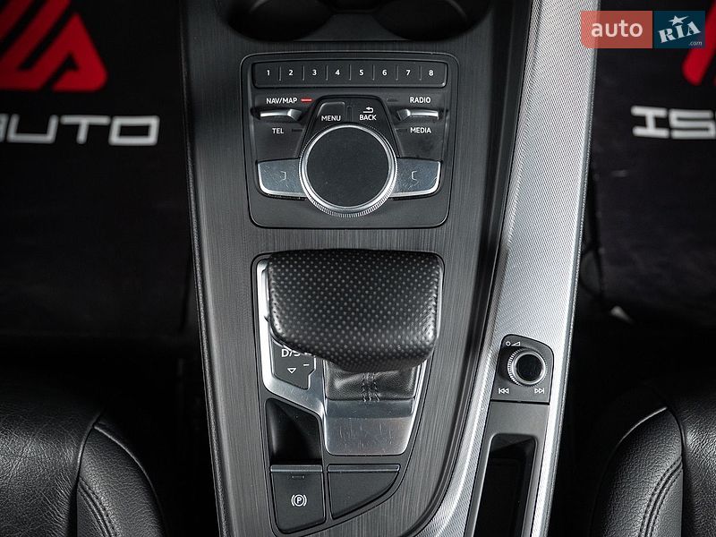 Седан Audi A4 2015 в Одессе